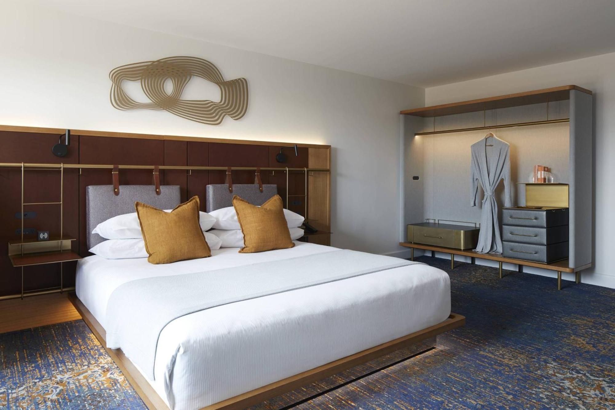 Hotel Pier One Sydney Harbour, Autograph Collection Zewnętrze zdjęcie A bedroom at the hotel