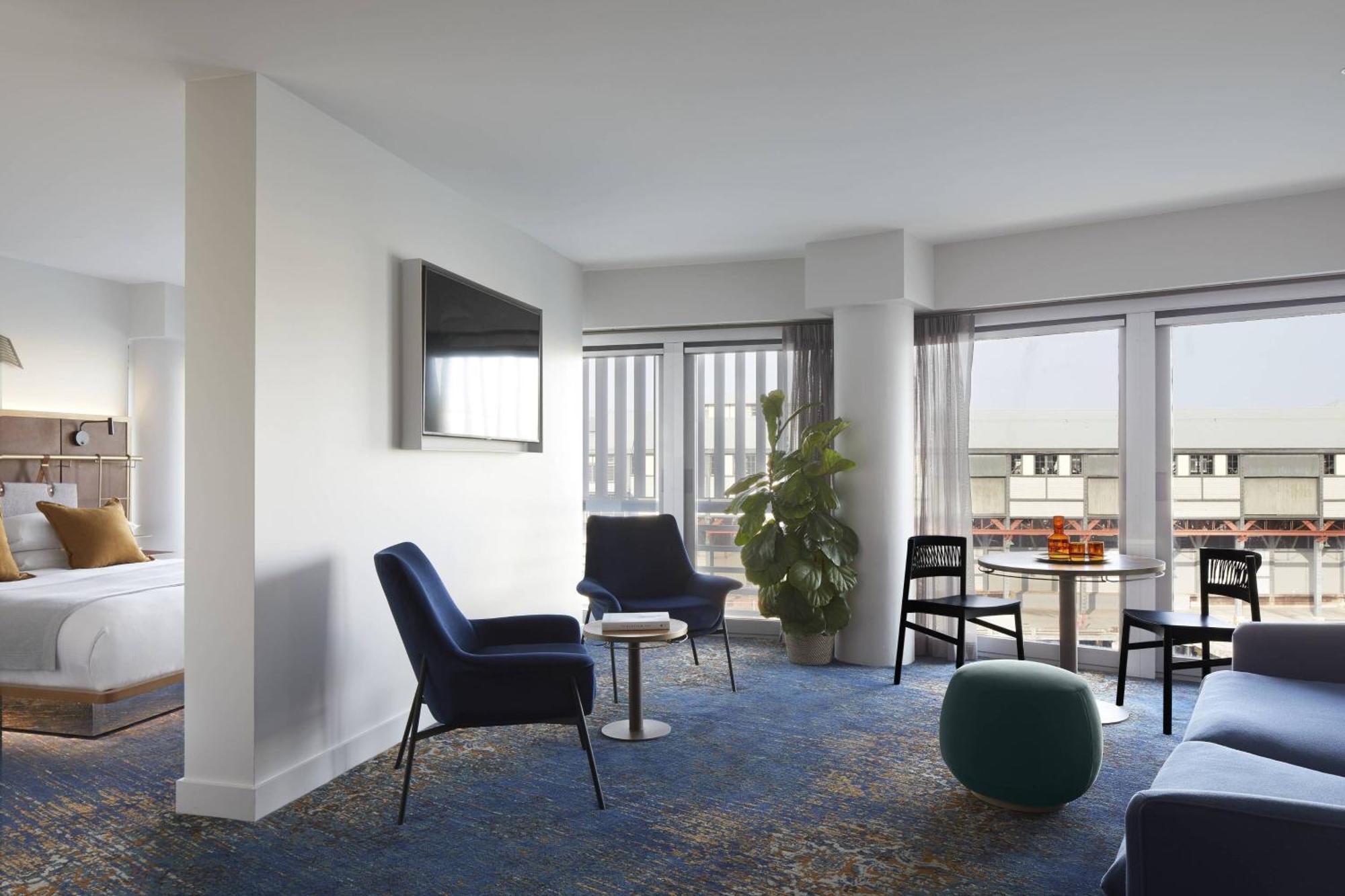 Hotel Pier One Sydney Harbour, Autograph Collection Zewnętrze zdjęcie A suite at the hotel