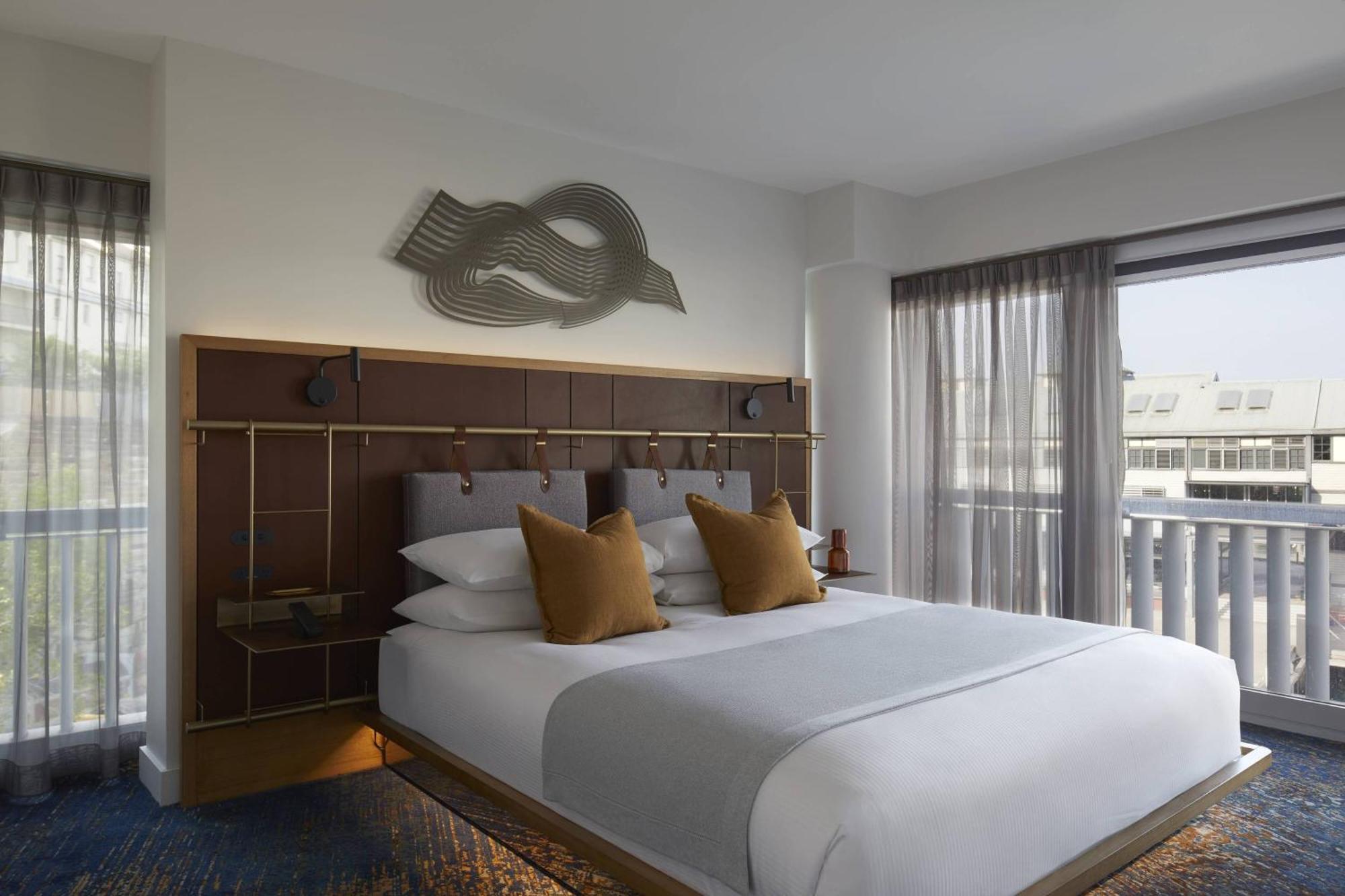 Hotel Pier One Sydney Harbour, Autograph Collection Zewnętrze zdjęcie A bedroom at the hotel